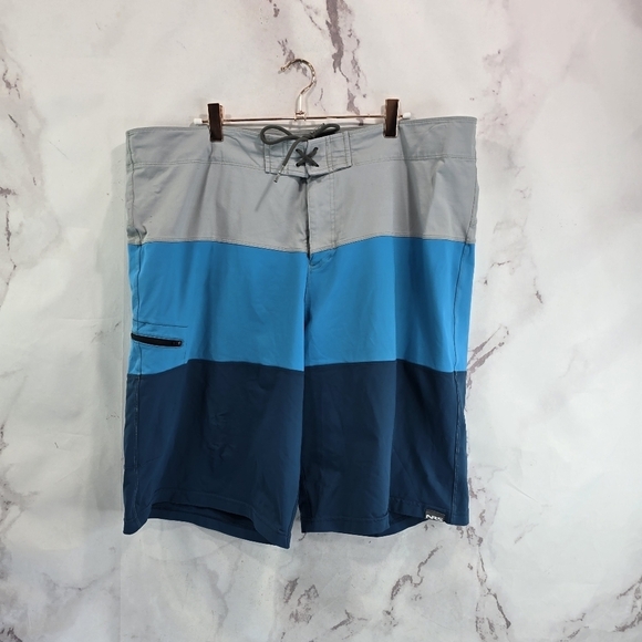 NRS Shorts Mens 40 Blue Gray Hybrid 11 Inch Nylon Guide Water Resistant Swim - Picture 1 of 14